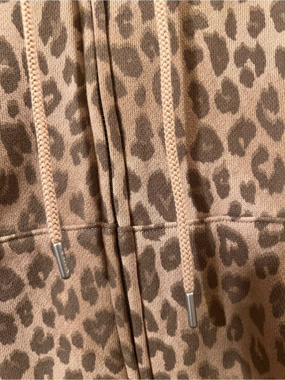 Like New PINK Victoria's Secret 🛍️3 for 25 🛍️Leopard Print Zip-Up Hoodie Size XL - Picture 5 of 10
